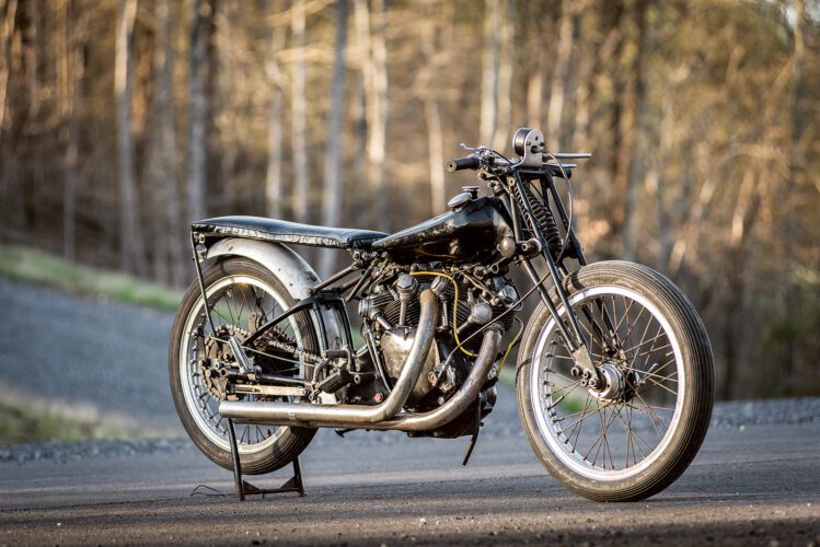 Maggie the Abandoned Beasty: A 1949 Vincent Black Shadow